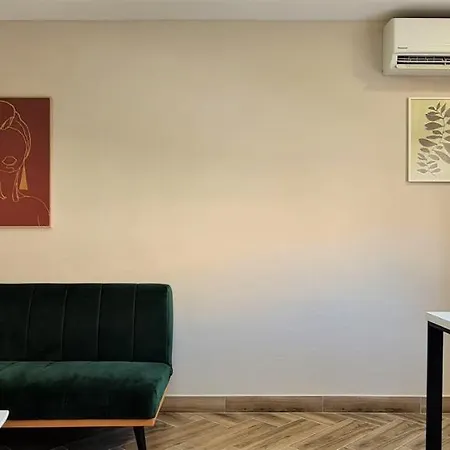 2v1 - 21 Dhjetori Sg דירה