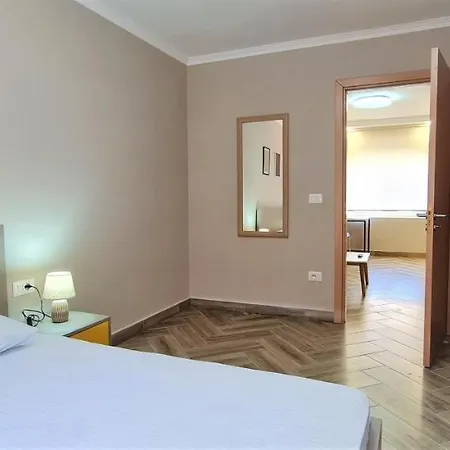 2v1 - 21 Dhjetori Sg Apartment Tirana