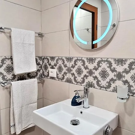 Apartment 2v1 - 21 Dhjetori Sg